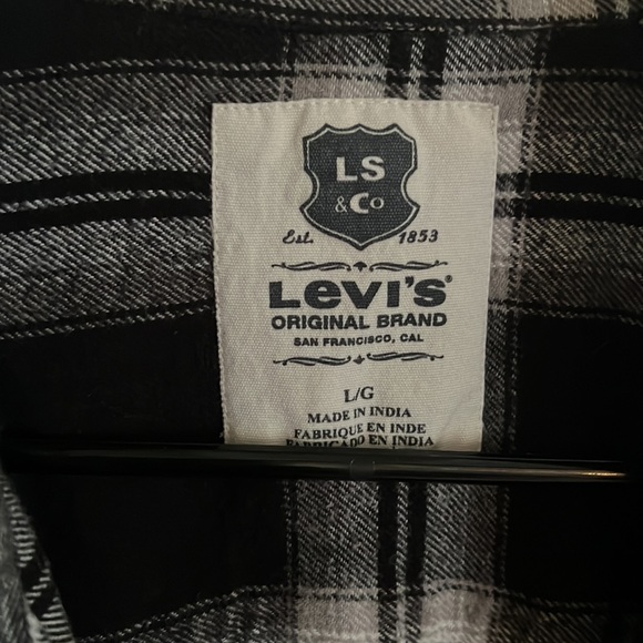 Levi’s Large Flannel - black and gray - Picture 2 of 2